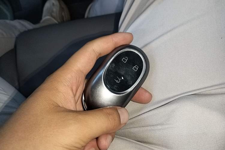 Used Nio ES7 2022 75 kWh Vehicle Key
