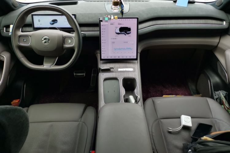 Used Nio ES7 2022 75 kWh Center Console