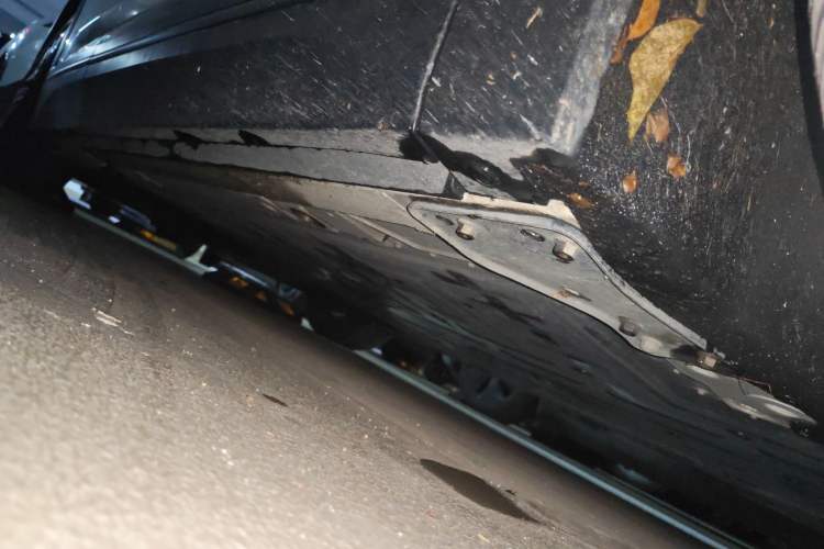 Used Nio ES7 2022 75 kWh Chassis Front Right