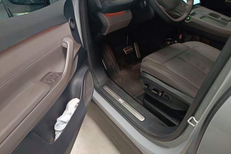 Used Nio ES7 2022 75 kWh Driver Seat