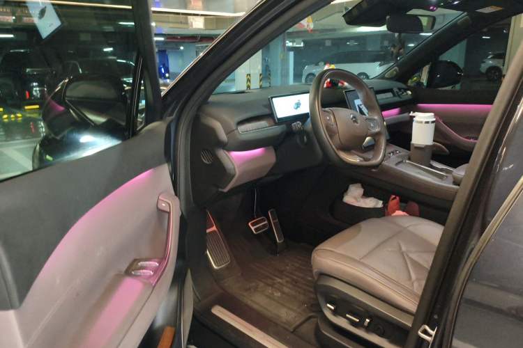Used Nio ES7 2022 75 kWh Driver Seat