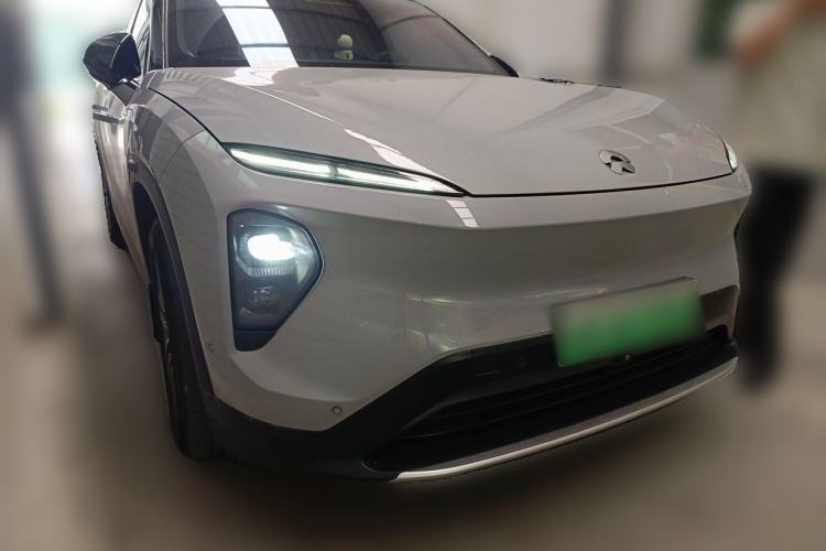 Used Nio ES7 2022 75 kWh Front Right 45 Deg
