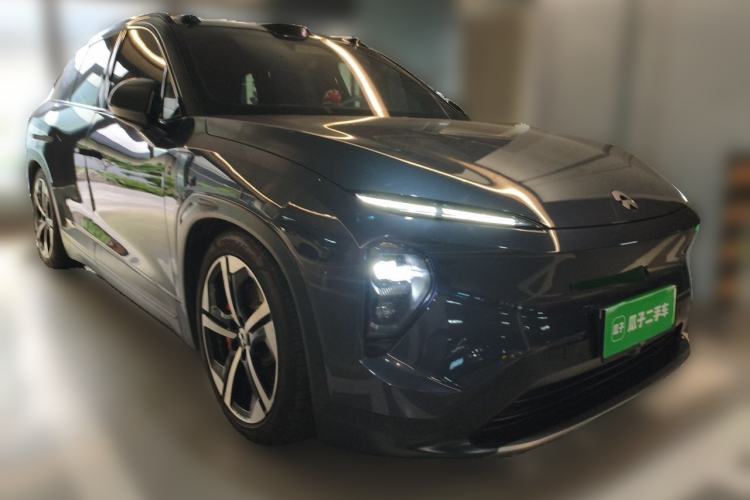 Used Nio ES7 2022 75 kWh Front Right 45 Deg
