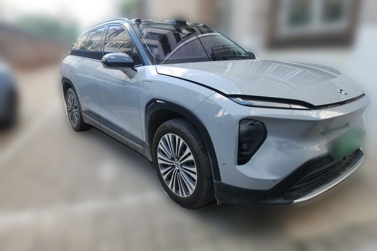 Used Nio ES7 2022 75 kWh Front Right 45 Deg