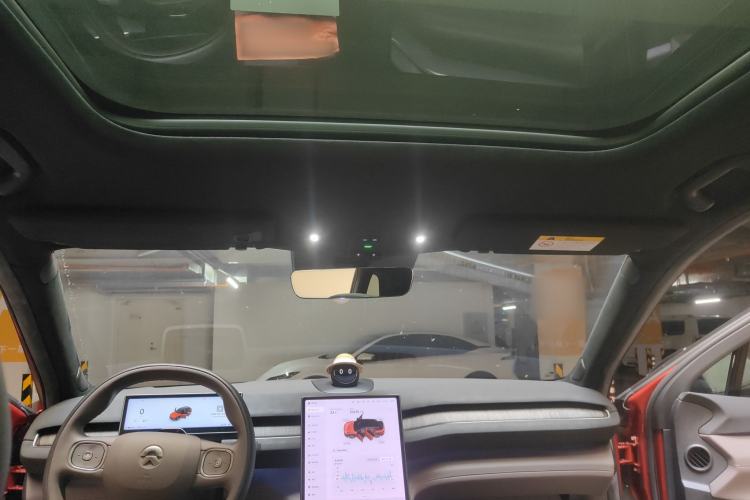 Used Nio ES7 2022 75 kWh Headliner