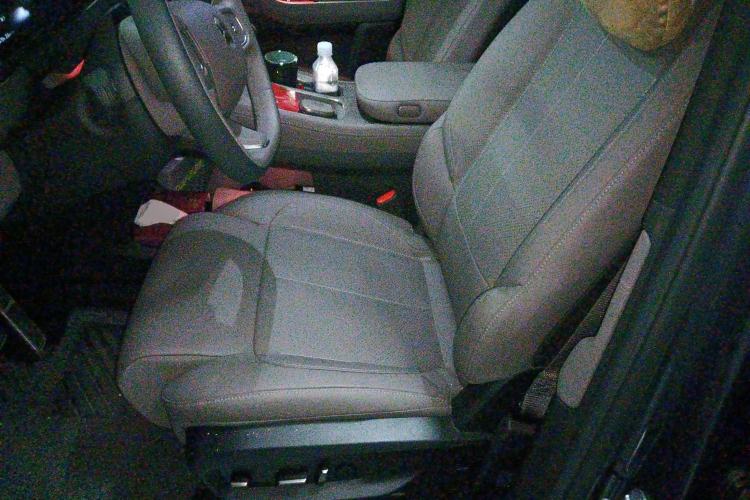 Used Nio ES7 2022 75 kWh Left Front Seat