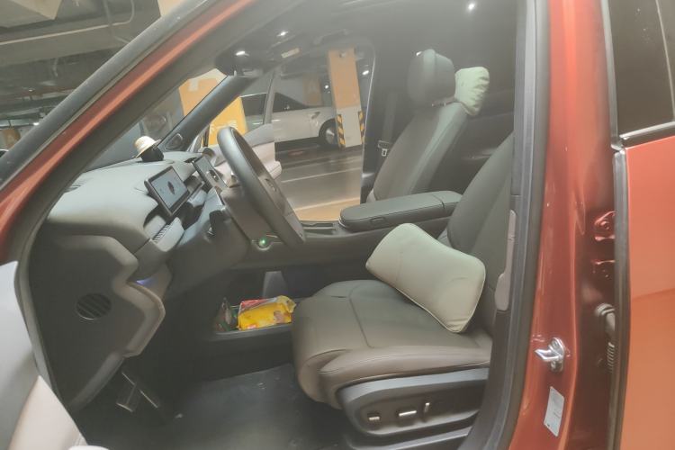 Used Nio ES7 2022 75 kWh Left Front Seat