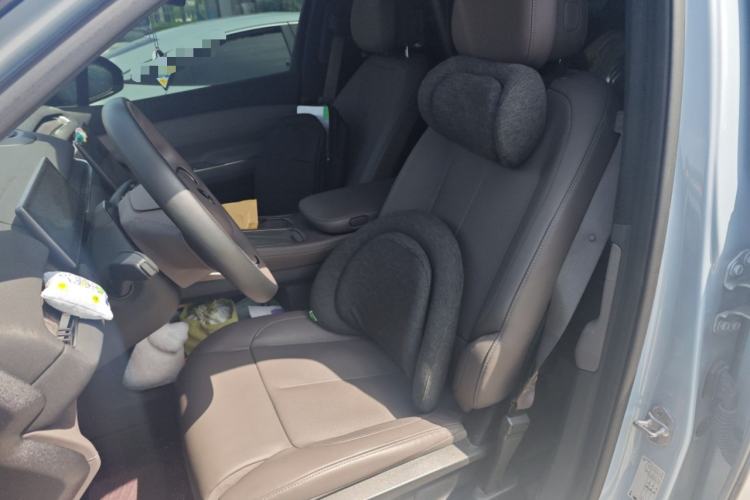 Used Nio ES7 2022 75 kWh Left Front Seat