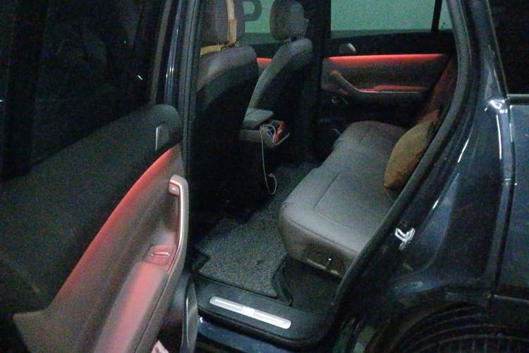Used Nio ES7 2022 75 kWh Left Rear Seat