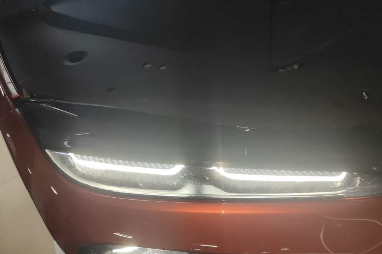 Used Nio ES7 2022 75 kWh Right Front Headlight