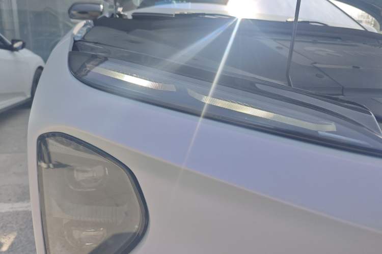 Used Nio ES7 2022 75 kWh Right Front Headlight