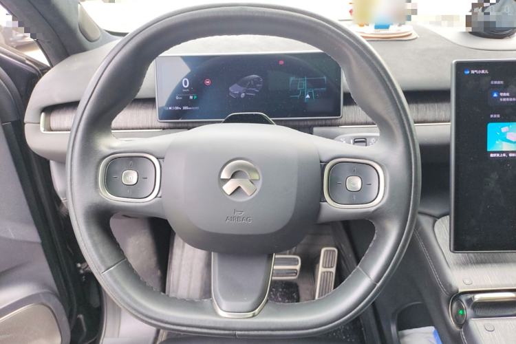 Used Nio ES7 2022 75 kWh Steering Wheel