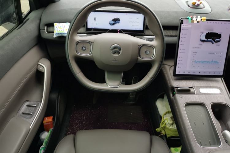 Used Nio ES7 2022 75 kWh Steering Wheel