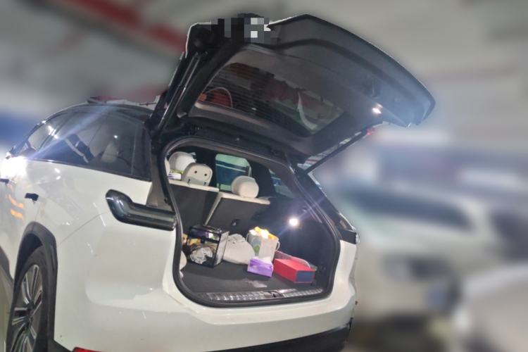 Used Nio ES7 2022 75 kWh Trunk