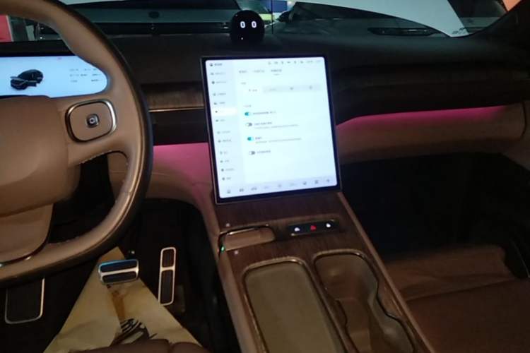 Used Nio ES7 2022 100kWh First Edition Audio And AC Panel