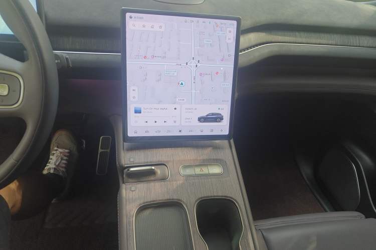 Used Nio ES7 2022 75 kWh Audio And AC Panel