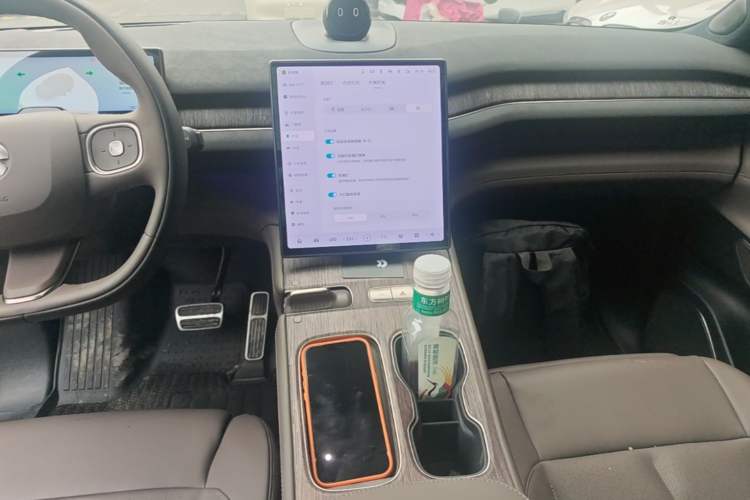 Used Nio ES7 2022 75 kWh Audio And AC Panel