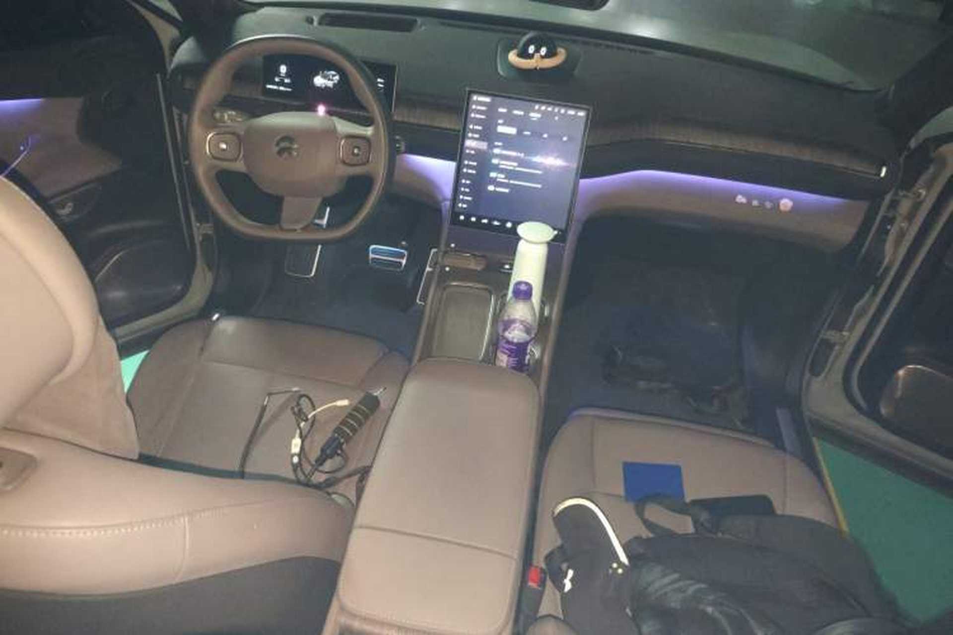 Used Nio ES7 2022 75 kWh Center Console