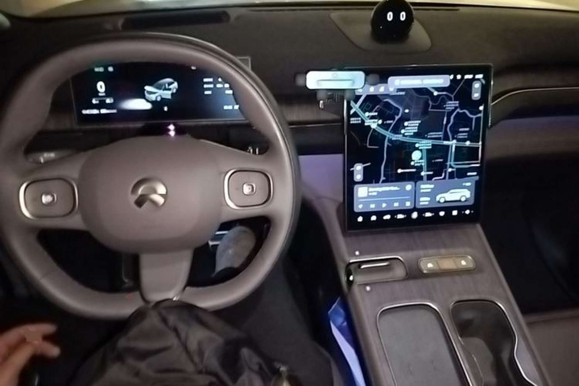 Used Nio ES7 2022 100 kWh Center Console