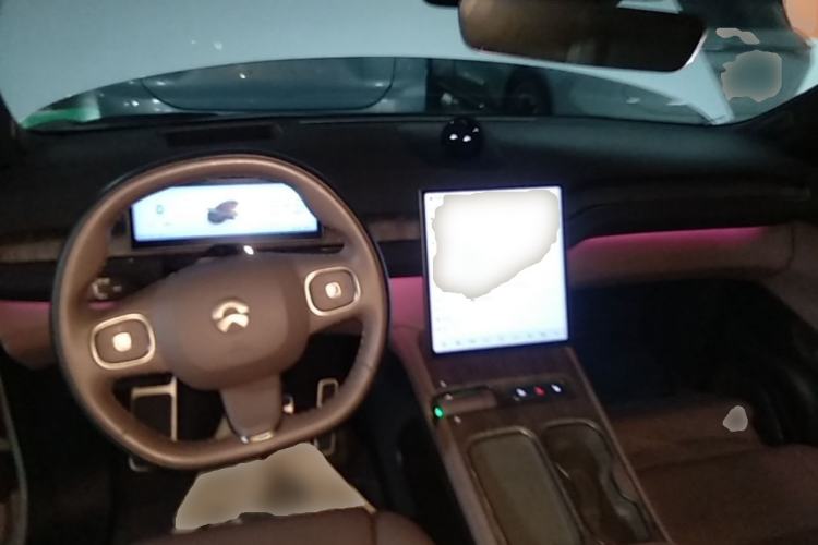 Used Nio ES7 2022 100kWh First Edition Center Console