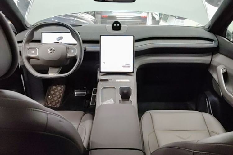 Used Nio ES7 2022 100kWh First Edition Center Console