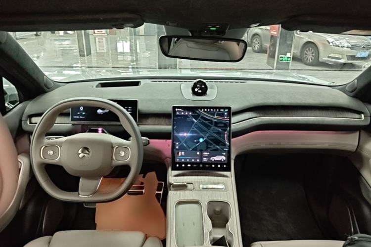 Used Nio ES7 2022 75 kWh Center Console