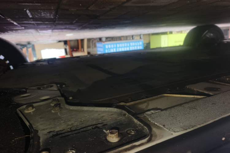 Used Nio ES7 2022 75 kWh Chassis Front Right