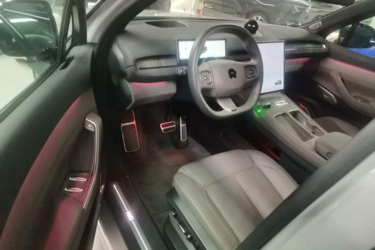 Used Nio ES7 2022 75 kWh Driver Seat