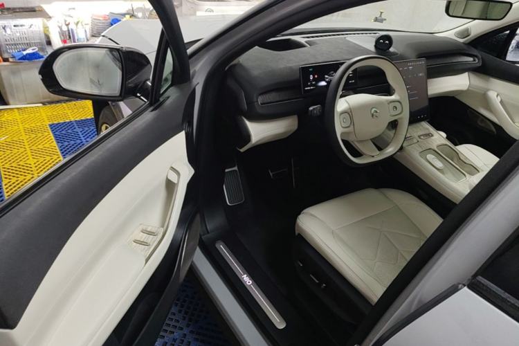 Used Nio ES7 2022 100kWh First Edition Driver Seat