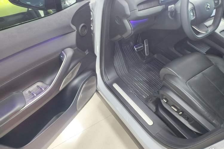 Used Nio ES7 2022 75 kWh Driver Seat