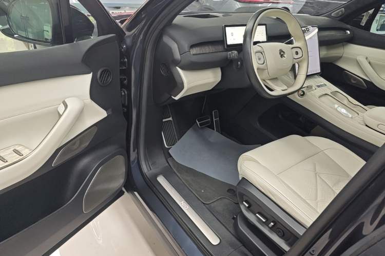 Used Nio ES7 2022 100kWh First Edition Driver Seat