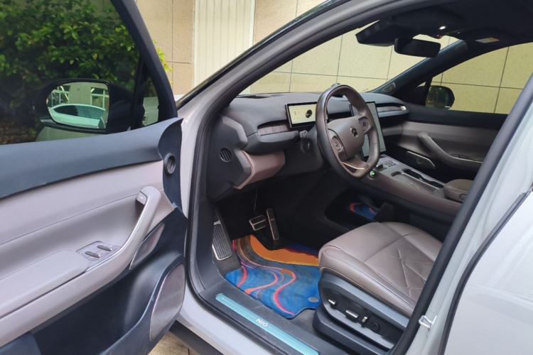 Used Nio ES7 2022 75 kWh Driver Seat