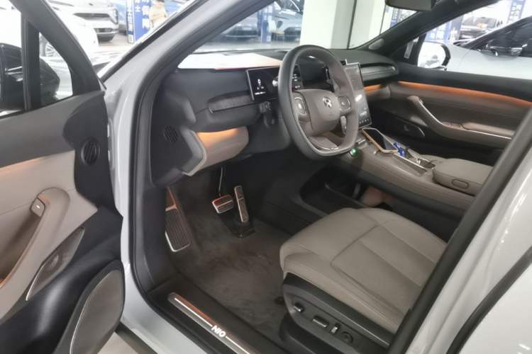 Used Nio ES7 2022 100 kWh Driver Seat