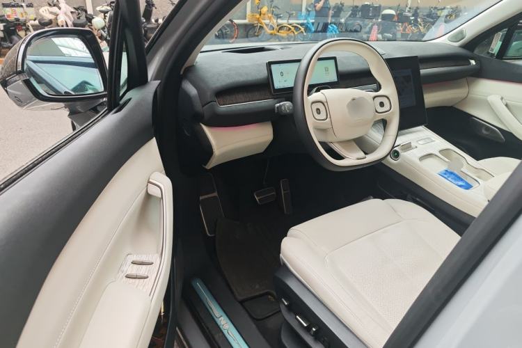 Used Nio ES7 2022 75 kWh Driver Seat
