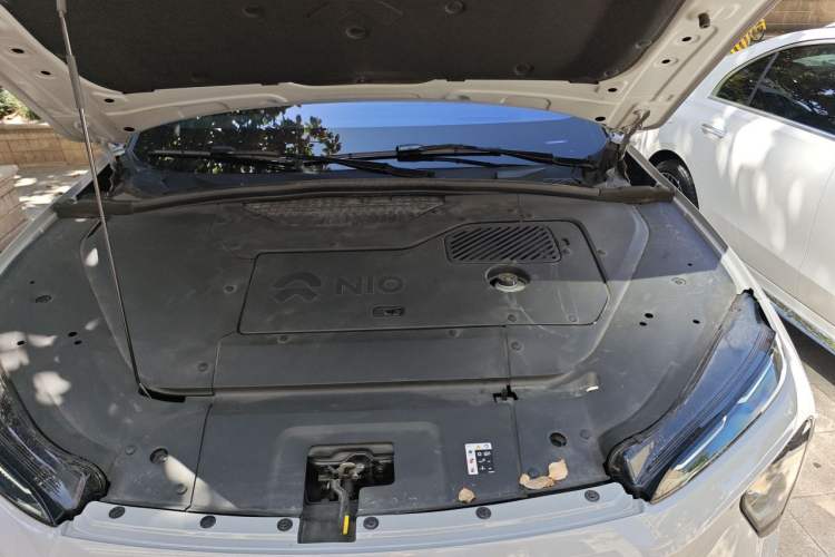 Used Nio ES7 2022 75 kWh Engine Bay