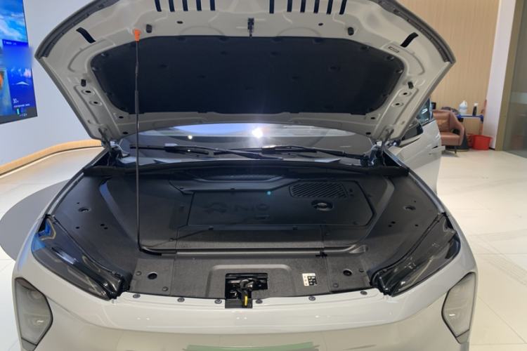 Used Nio ES7 2022 75 kWh Engine Bay