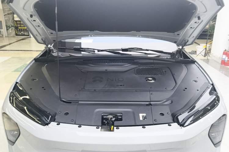 Used Nio ES7 2022 100 kWh Engine Bay