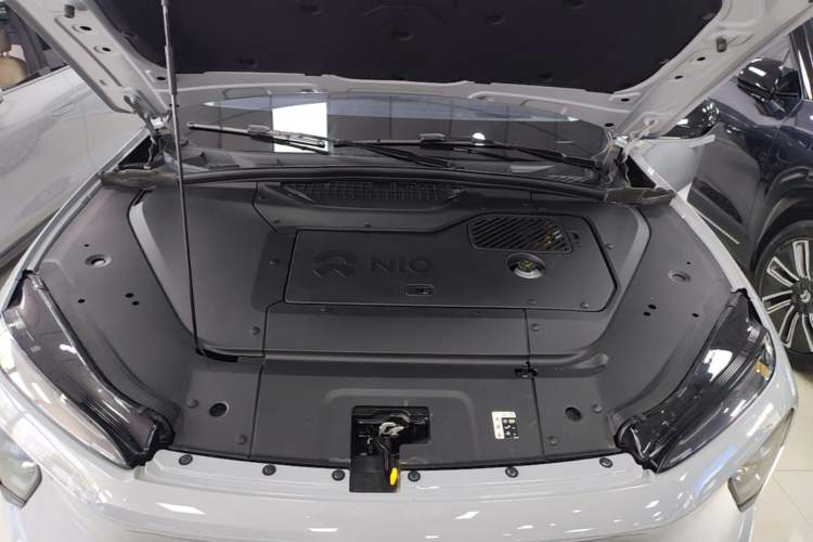 Used Nio ES7 2022 75 kWh Engine Bay