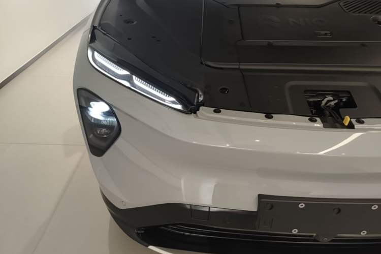 Used Nio ES7 2022 100 kWh Engine Bay Right