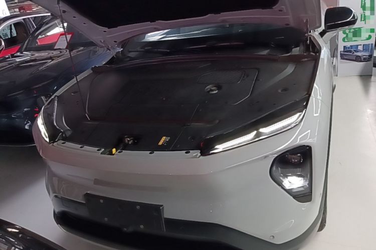 Used Nio ES7 2022 75 kWh Engine Bay