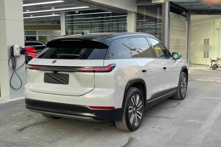 Used Nio ES7 2022 75 kWh Exterior 1