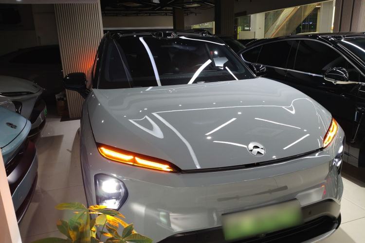 Used Nio ES7 2022 75 kWh Exterior 2
