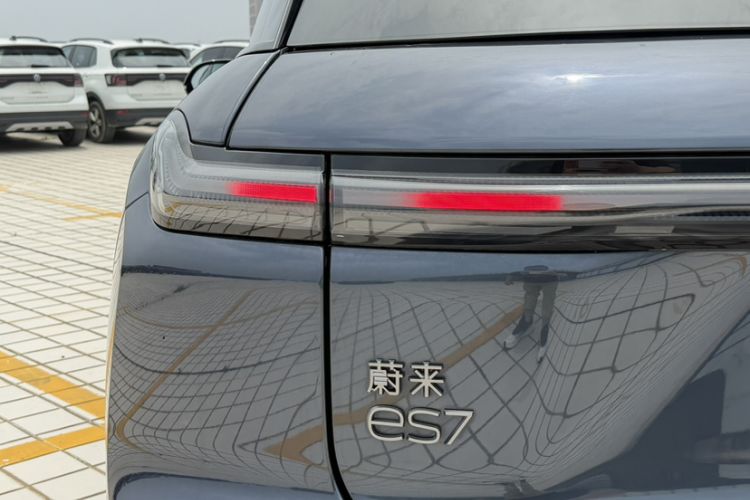 Used Nio ES7 2022 75 kWh Exterior 2