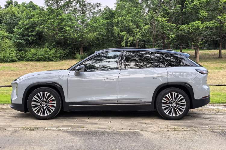 Used Nio ES7 2022 75 kWh Exterior 2