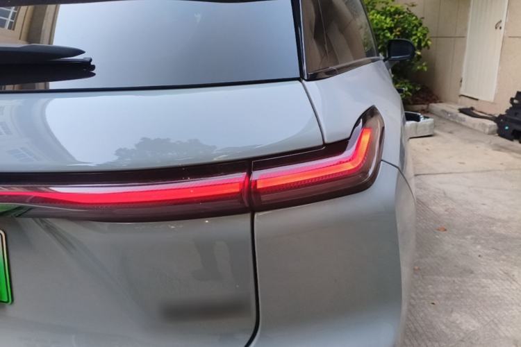 Used Nio ES7 2022 75 kWh Exterior 3