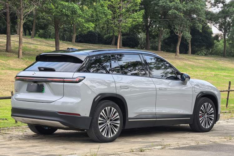 Used Nio ES7 2022 75 kWh Exterior 3