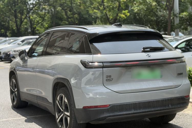 Used Nio ES7 2022 75 kWh Exterior 4
