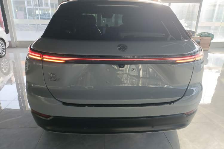 Used Nio ES7 2022 75 kWh Exterior 4