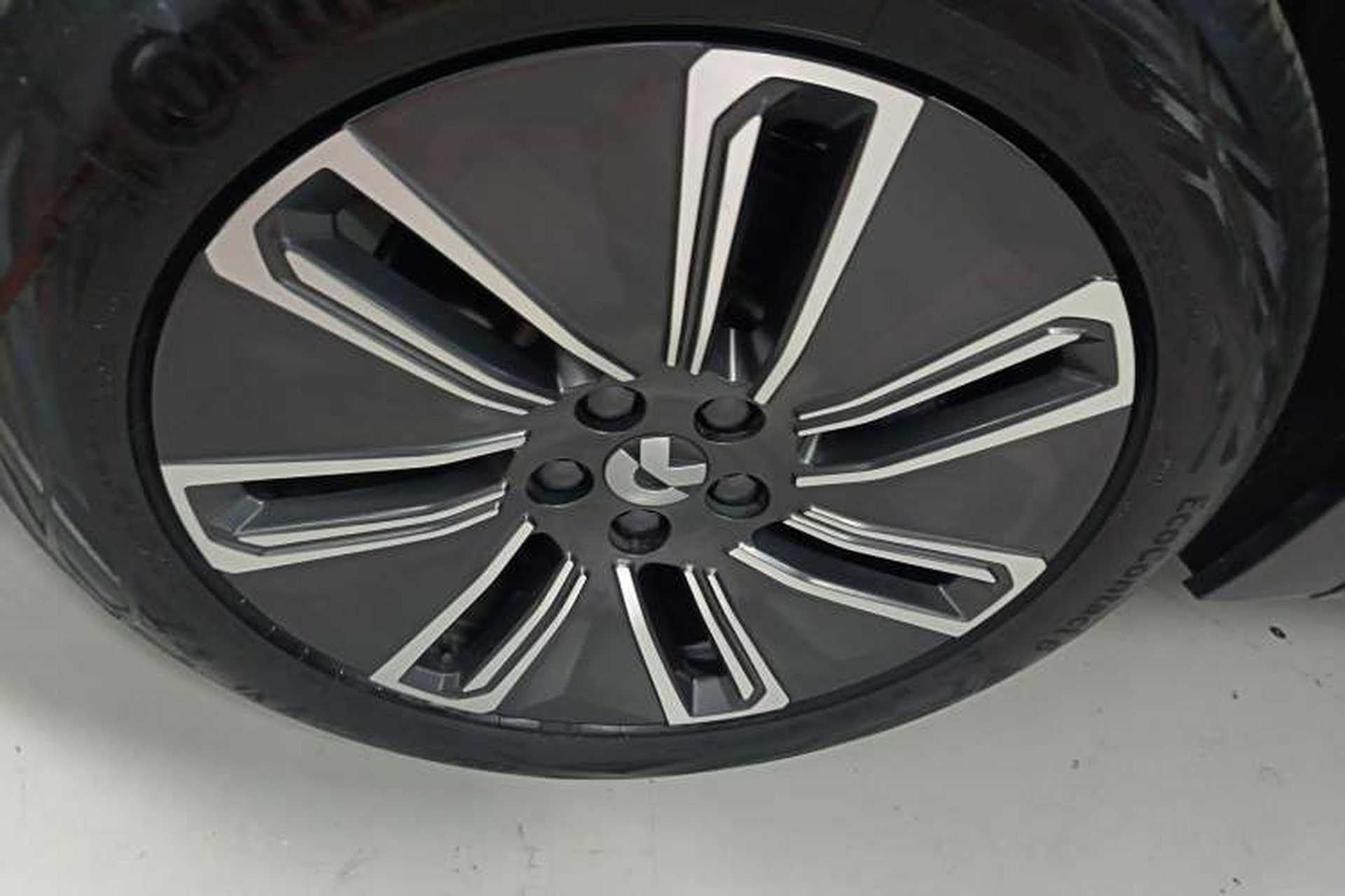 Used Nio ES7 2022 75 kWh Exterior 4
