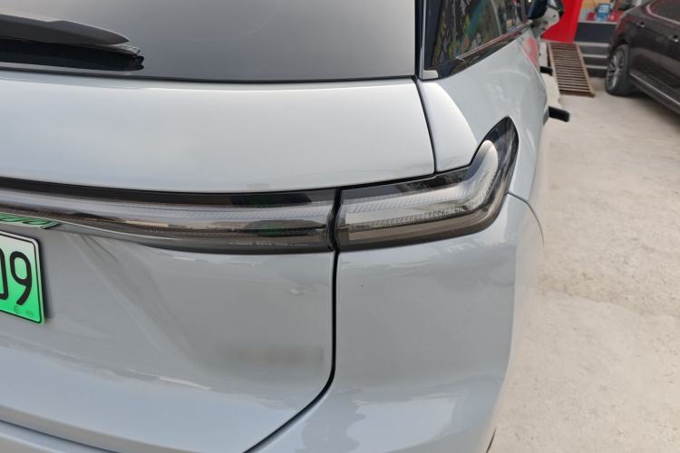 Used Nio ES7 2022 75 kWh Exterior 6